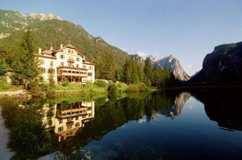 Hotel Baur Am See Dobbiaco Luaran gambar